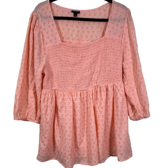 Torrid Smocked Babydoll Top Blouse Voile Eyelet Peach Size 2/2X - Picture 5 of 12
